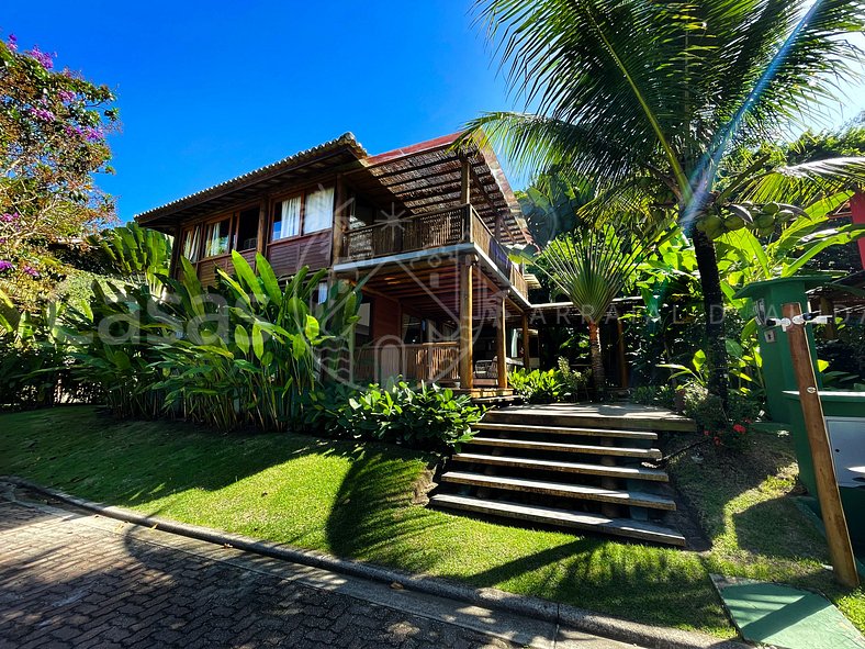 Casa Coral - Linda casa em condomínio com piscina a beira ma